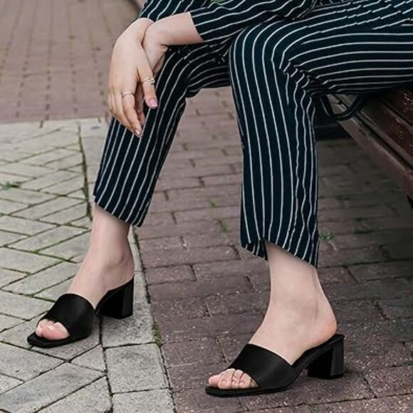 New Pizz Annu Womens 7 Black Faux Leather Open Toe 2.5" Block Heel Shoes w Flaw - Picture 4 of 6